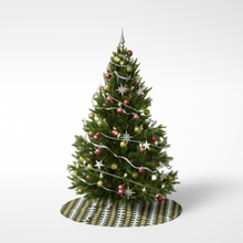 Hunter Grove Tree Skirt