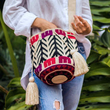 Hembra Wayuu Crochet Bag